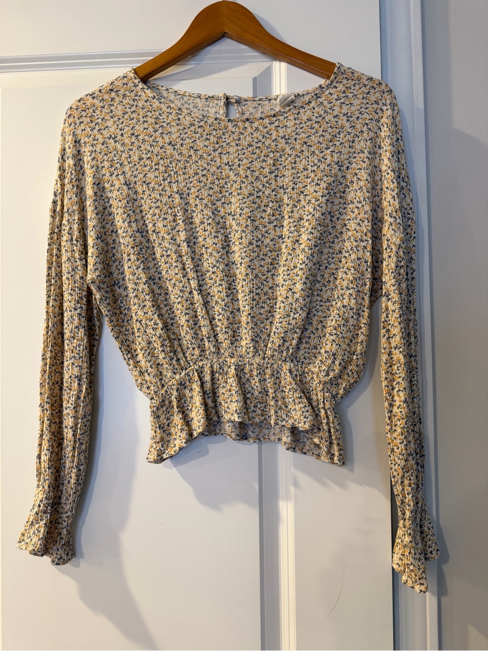 Women's Floral Smocked Hem Long-Sleeve Top - Cream/Blue